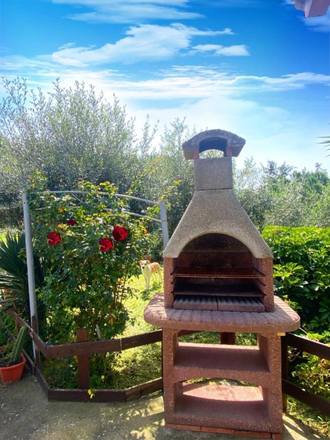 Chalet Del Girasole กัสเตลลาบาเต ภายนอก รูปภาพ